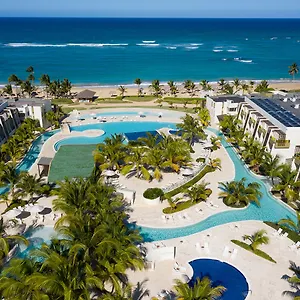 https://now-onyx-punta-cana-uvero-alto.comcaribbean.com